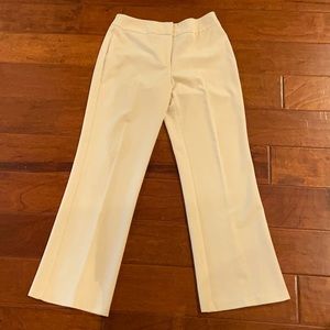 George Street 8 P Like New